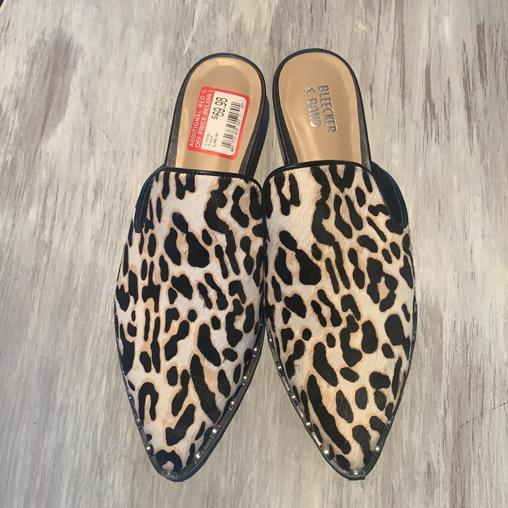 7.5 Bleecker & Bond slides - brand new